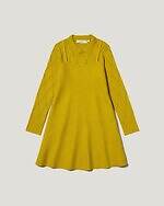 GU×ロク、“後ろギャザー”のショートトレンチコートやうさぎ柄ジャカードニット｜写真44