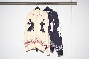 GU×ロク、“後ろギャザー”のショートトレンチコートやうさぎ柄ジャカードニット｜写真1