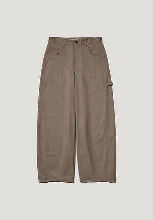 GU×ロク、“後ろギャザー”のショートトレンチコートやうさぎ柄ジャカードニット｜写真36