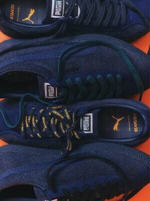 ビームス ボーイ×プーマのブレザージャケット着想“紺スエード”スニーカー、チェック柄など靴紐4本付属｜写真1