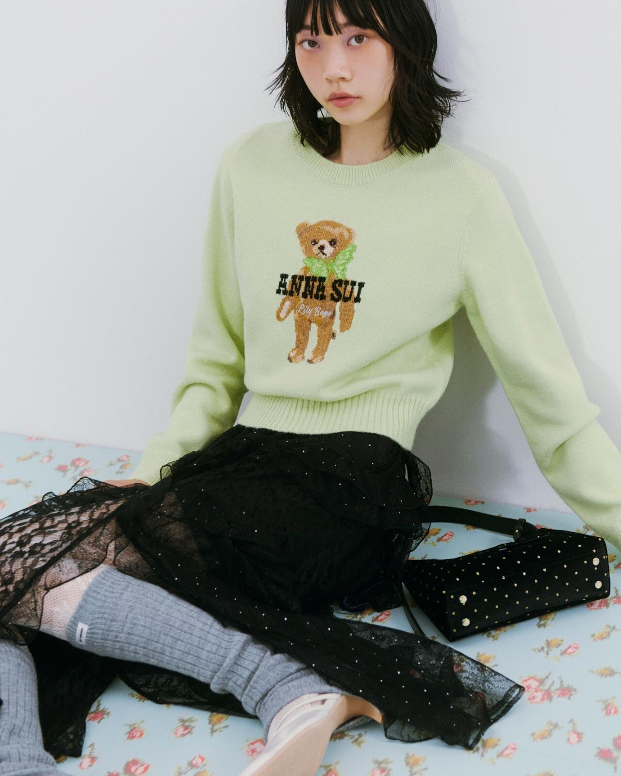 リリー ブラウン×アナ スイ、“スパンコール煌めく”花柄カーディガン＆レース重ねたキャミワンピ｜写真51