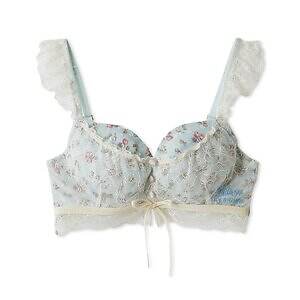 リリー ブラウン×アナ スイ、“スパンコール煌めく”花柄カーディガン＆レース重ねたキャミワンピ｜写真23