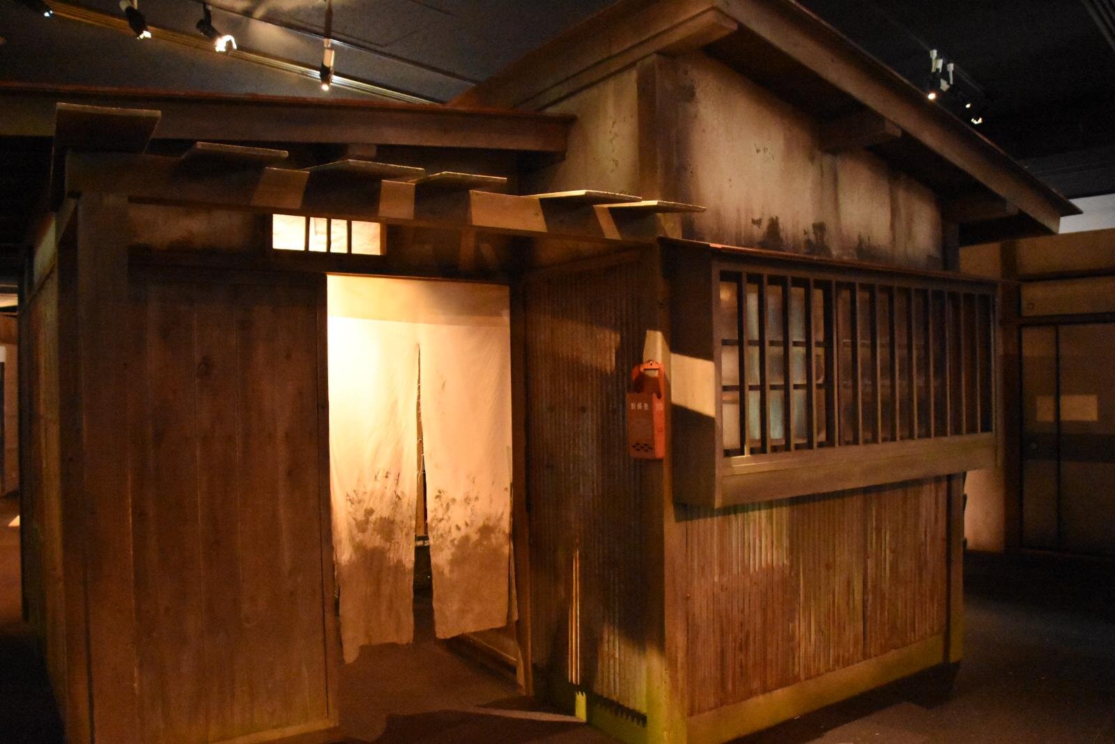 「ホラーにふれる展 -映画美術の世界-」東京ソラマチで、“見て触れる”ホラー映画の体験型展示｜写真28