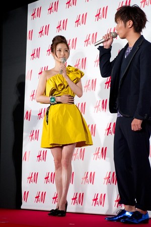 H&M×トワイライト・サーガ - 上戸彩、1日限りのスペシャルコラボにLANVIN for H&Mで登場｜写真2