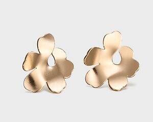 マリメッコ“ウニッコ柄着想”花型ミニペンダント＆ピアスが渋谷に、ジュエリーブランド・カレワラから｜写真8