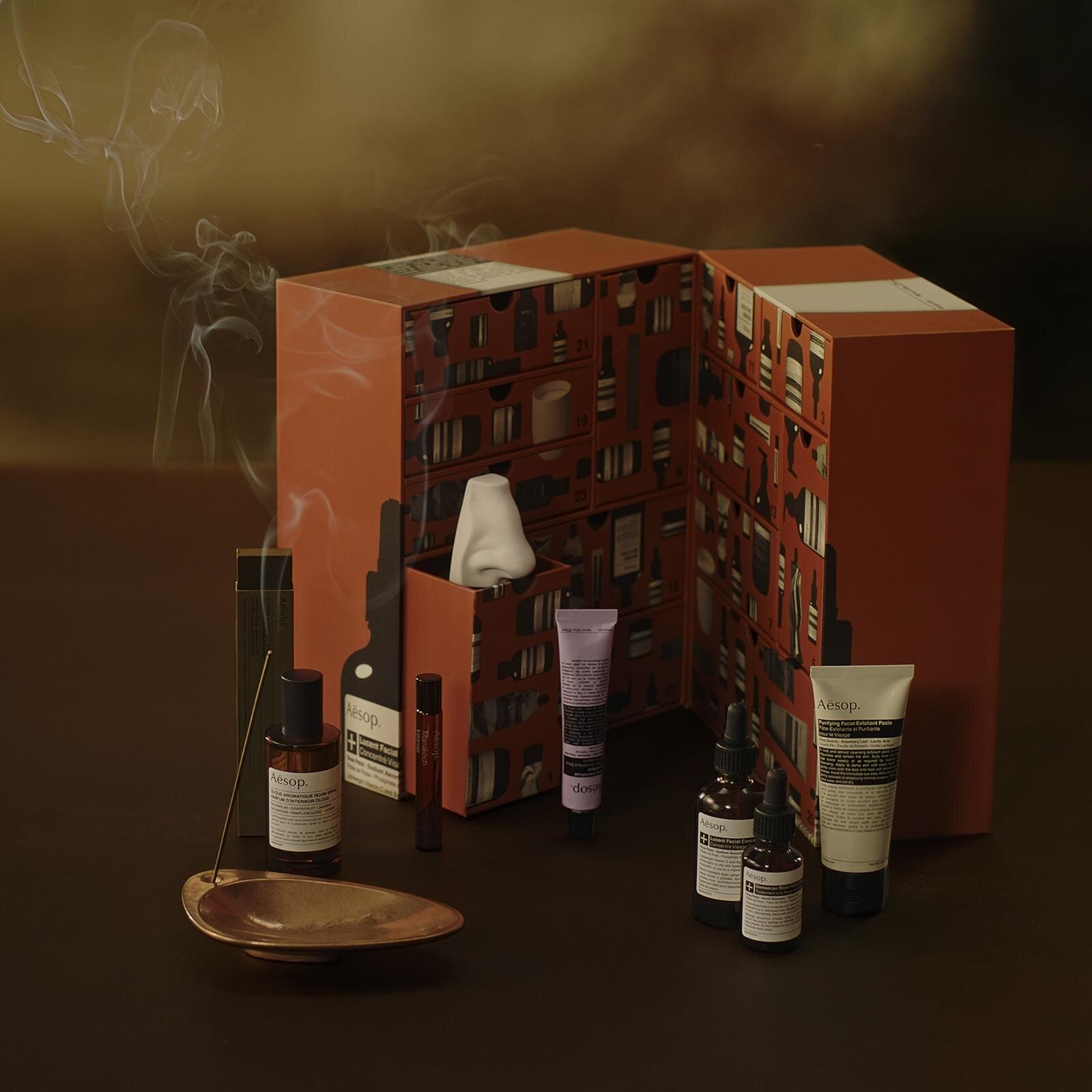 イソップ25年クリスマスコフレ、人気ハンド＆ボディケアやフレグランス全13個入りアドベントカレンダー｜写真9