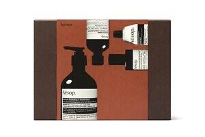 イソップ25年クリスマスコフレ、ウッディ＆ハーバル香るハンド・ボディケアやホームフレグランスキット｜写真11