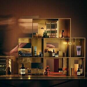 イソップ25年クリスマスコフレ、ウッディ＆ハーバル香るハンド・ボディケアやホームフレグランスキット｜写真18