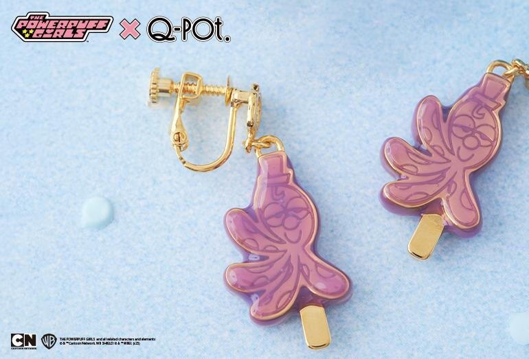 アイスキャンディ(オクティ) ピアス、イヤリング 1ピース各6,600円/チャーム 6,050円