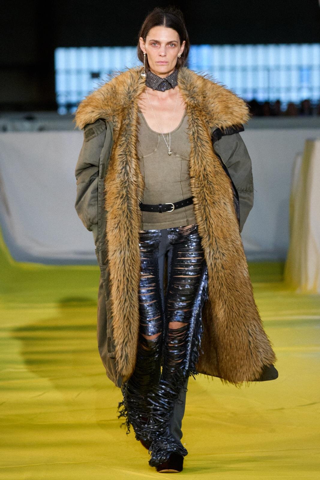 デシグアルスタジオ 2025-26年秋冬｜ タンク・キャミ