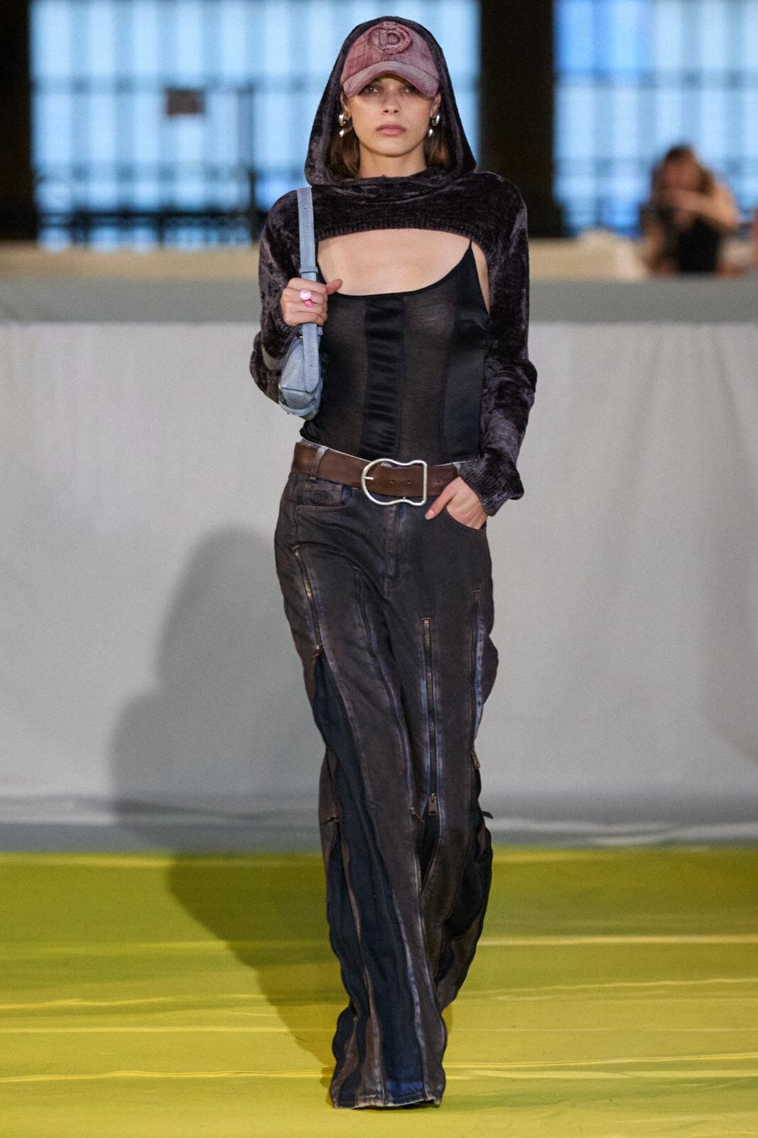 デシグアルスタジオ(Desigual Studio) 2025-26年秋冬ウィメンズ&メンズコレクション  - 写真12