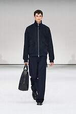 COS 2025-26年秋冬コレクション - 奥行きのあるミニマリズム｜写真32