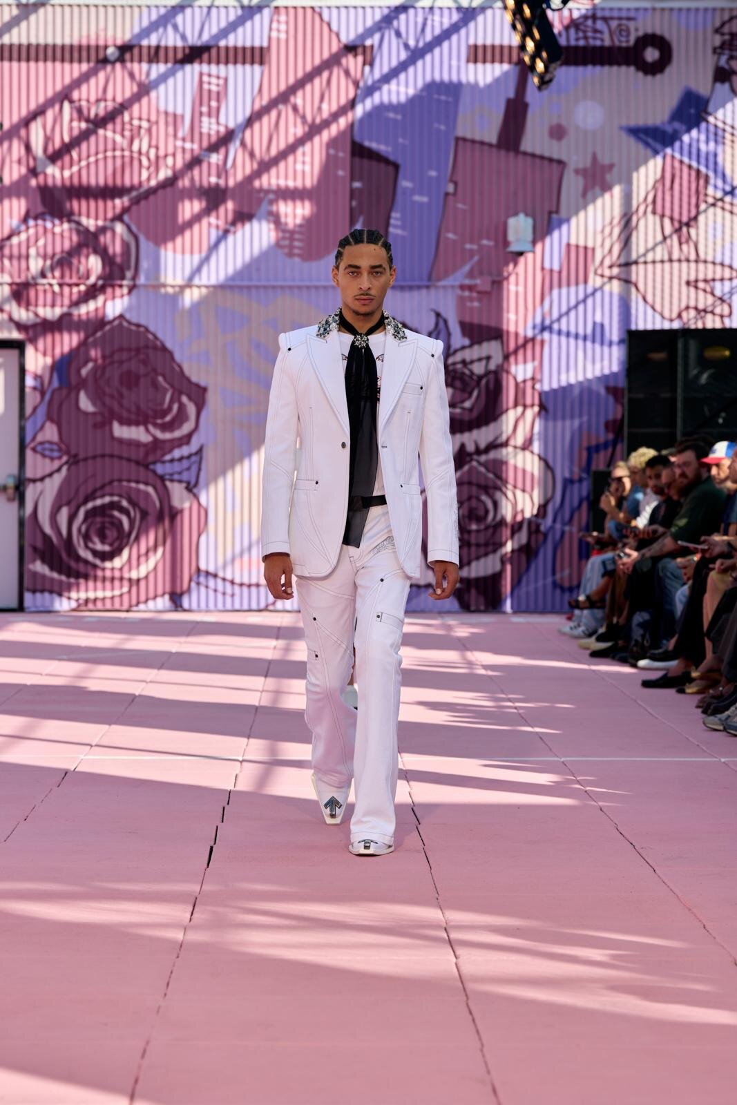 オフ-ホワイト (OFF-WHITE) 2026年春夏ウィメンズ&メンズコレクション  - 写真44