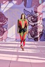 オフ-ホワイト 2026年春夏コレクション - エネルギーに満ちたポップロマンス｜写真3