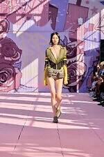 オフ-ホワイト 2026年春夏コレクション - エネルギーに満ちたポップロマンス｜写真32