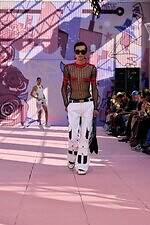 オフ-ホワイト 2026年春夏コレクション - エネルギーに満ちたポップロマンス｜写真42