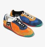 エンジニアド ガーメンツ×カルフ“左右非対称”カラーブロックスニーカー、クロスカントリースキーに着想｜写真1