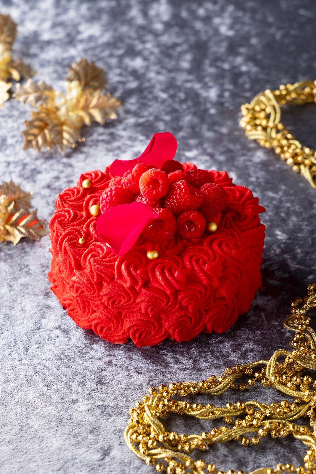 Ruby Blossom ～赤のワントーンが映える～ 6,800円(直径15cm×高さ9cm/5号)