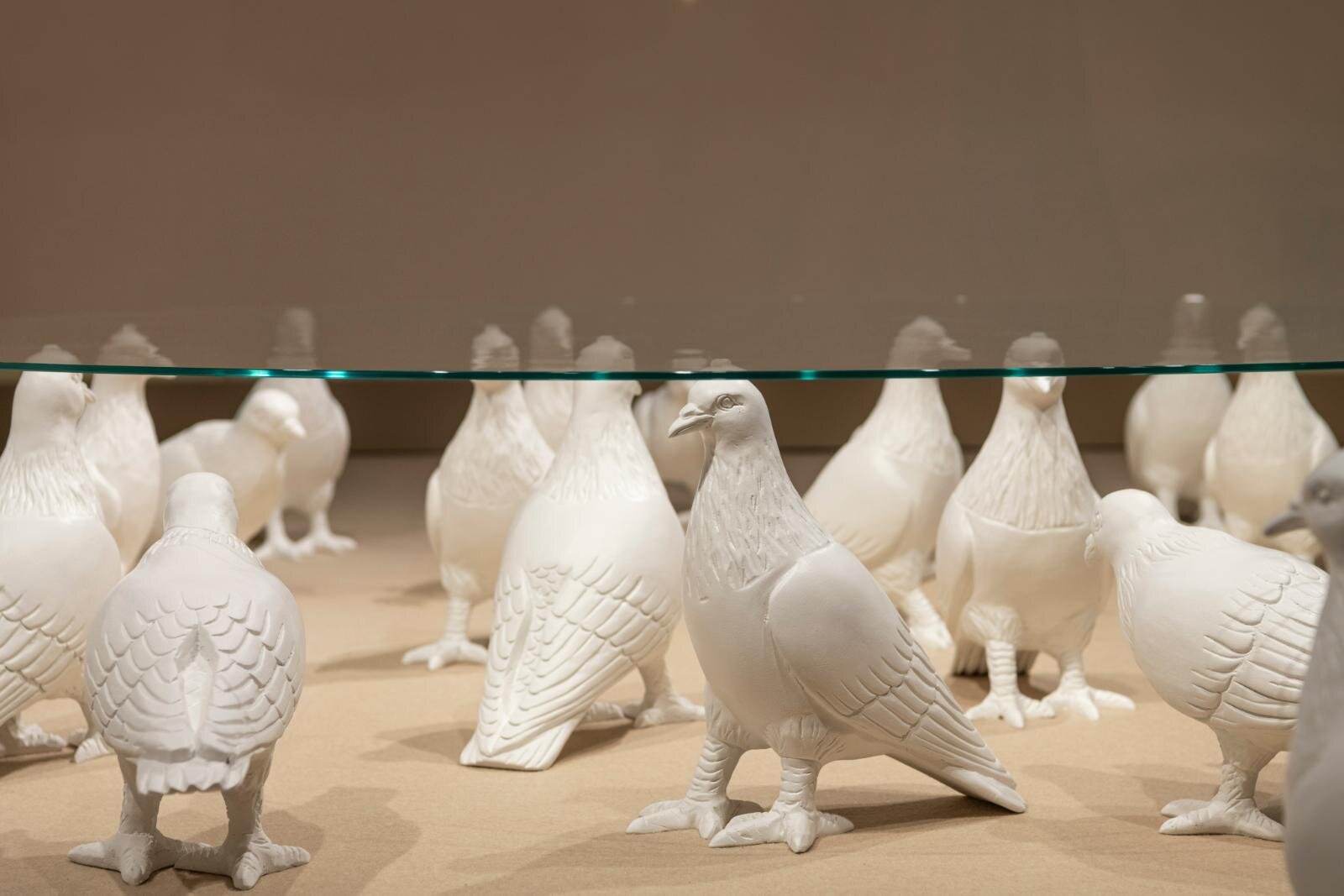 山田裕人《Dove Table》 © Hiroki Tagma