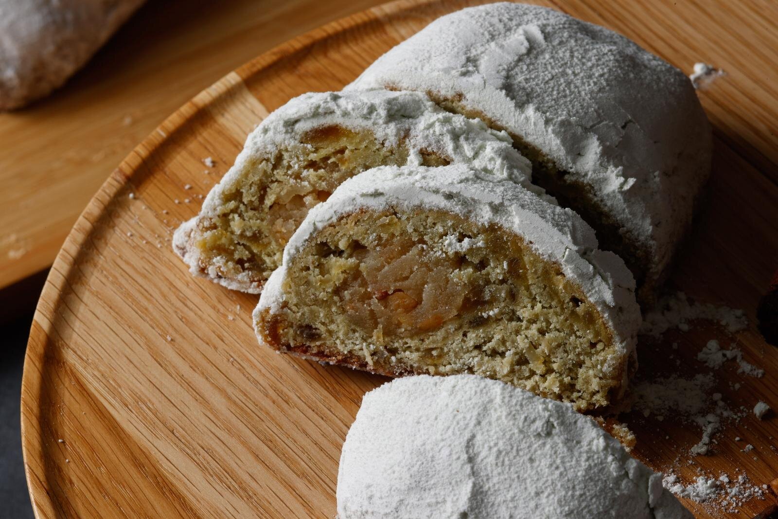 パレスホテル東京25年クリスマス ケーキ、サンタが座る“切り株風”&リース仕立てのピスタチオケーキも｜写真11