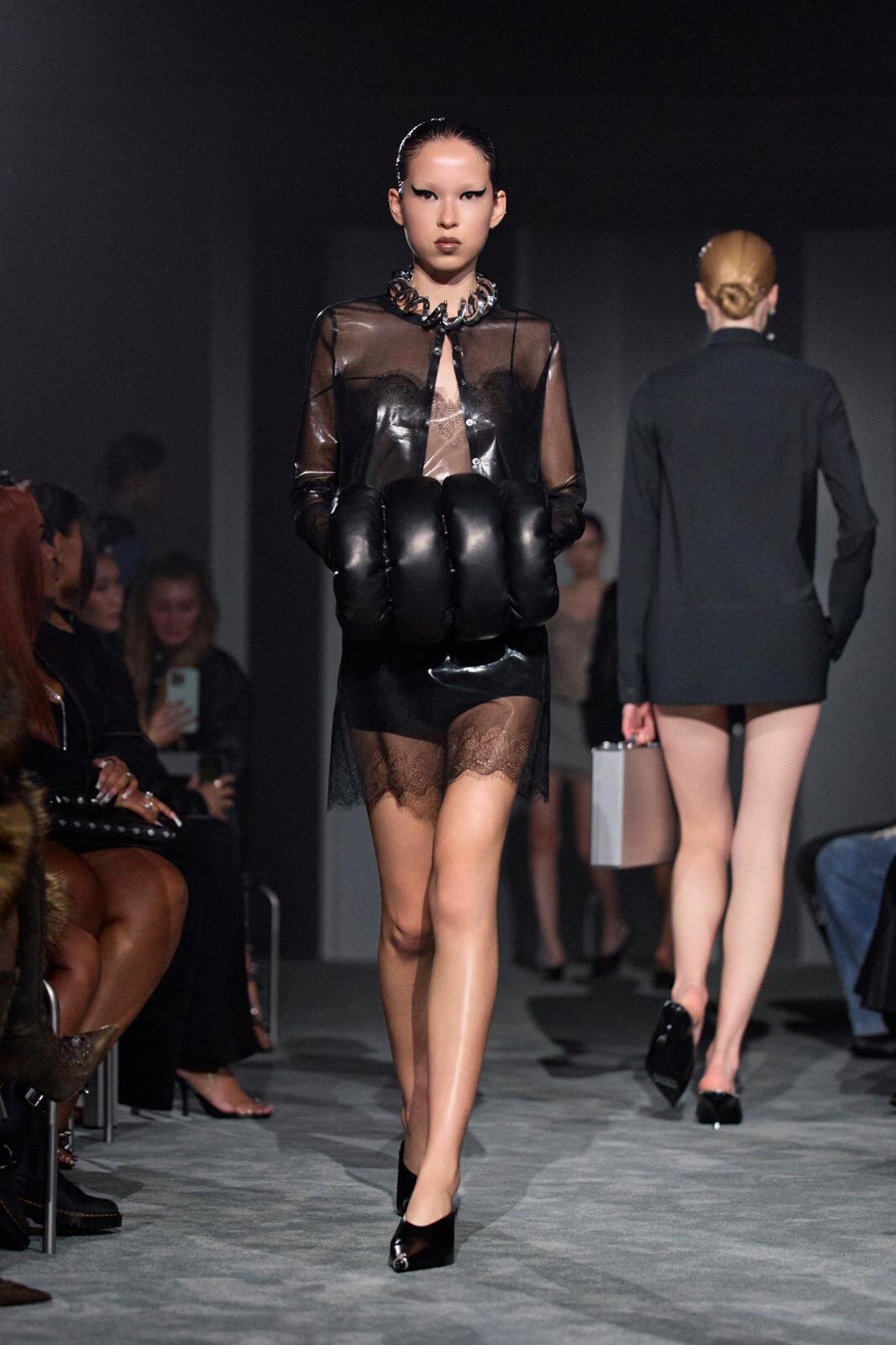 アレキサンダー ワン 2026年春夏<span>コレクション</span> - 写真12