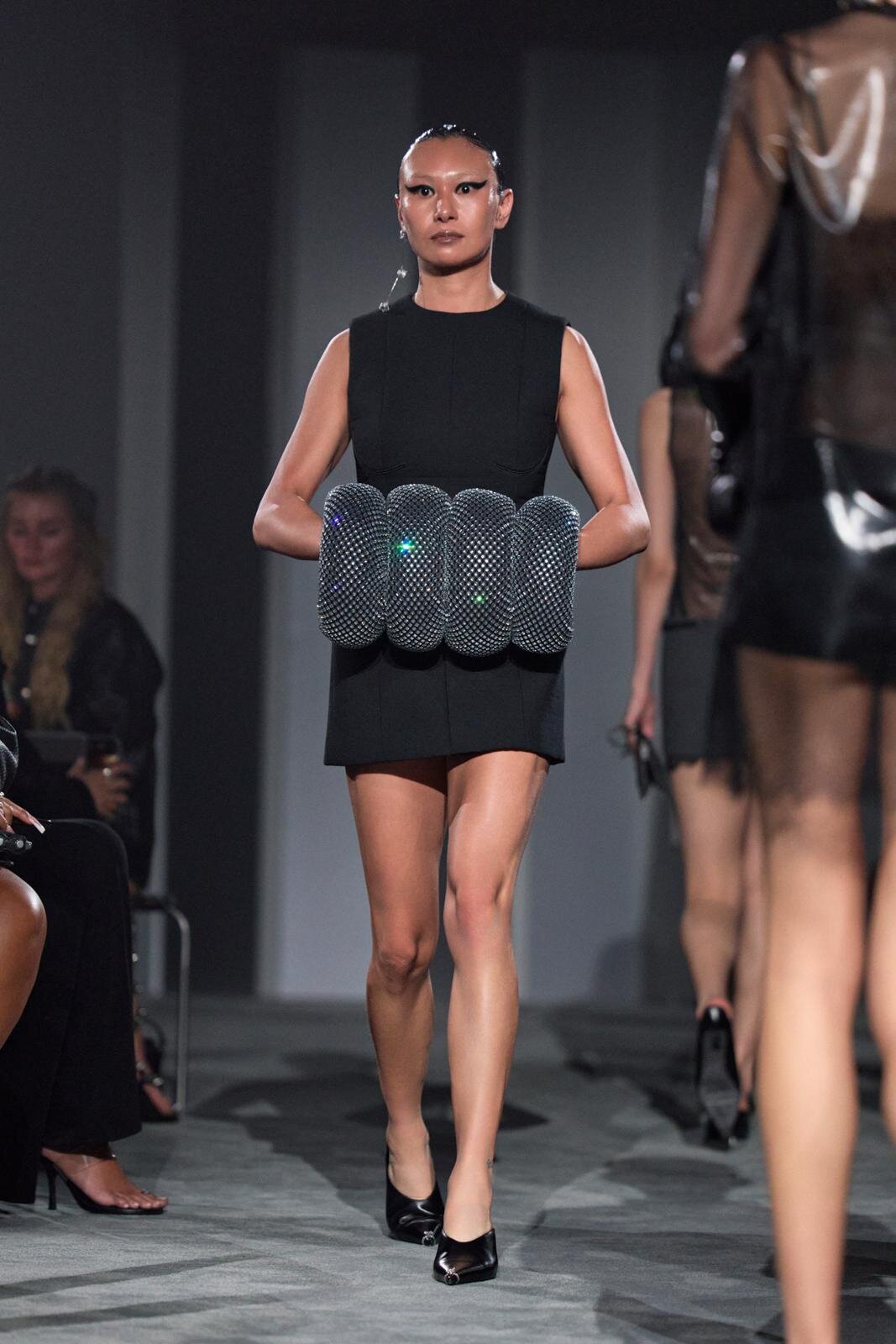 アレキサンダー ワン 2026年春夏<span>コレクション</span> - 写真16