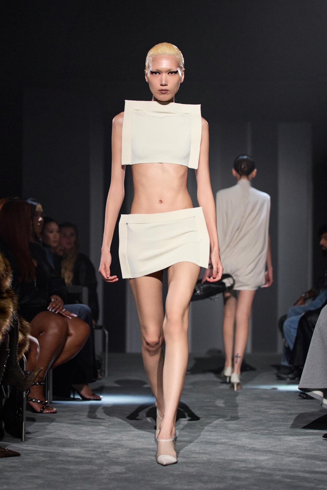 アレキサンダー ワン 2026年春夏<span>コレクション</span> - 写真34