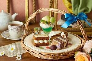 アフタヌーンティー・ティールーム、ルノワールの名画《ピアノを弾く少女たち》着想アフタヌーンティー