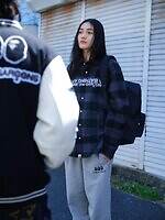 ア ベイシング エイプ×コム デ ギャルソン“星形ワッペン”のバーシティジャケット、大阪限定で｜写真16