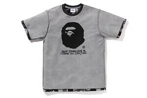 ア ベイシング エイプ×コム デ ギャルソン“星形ワッペン”のバーシティジャケット、大阪限定で｜写真1