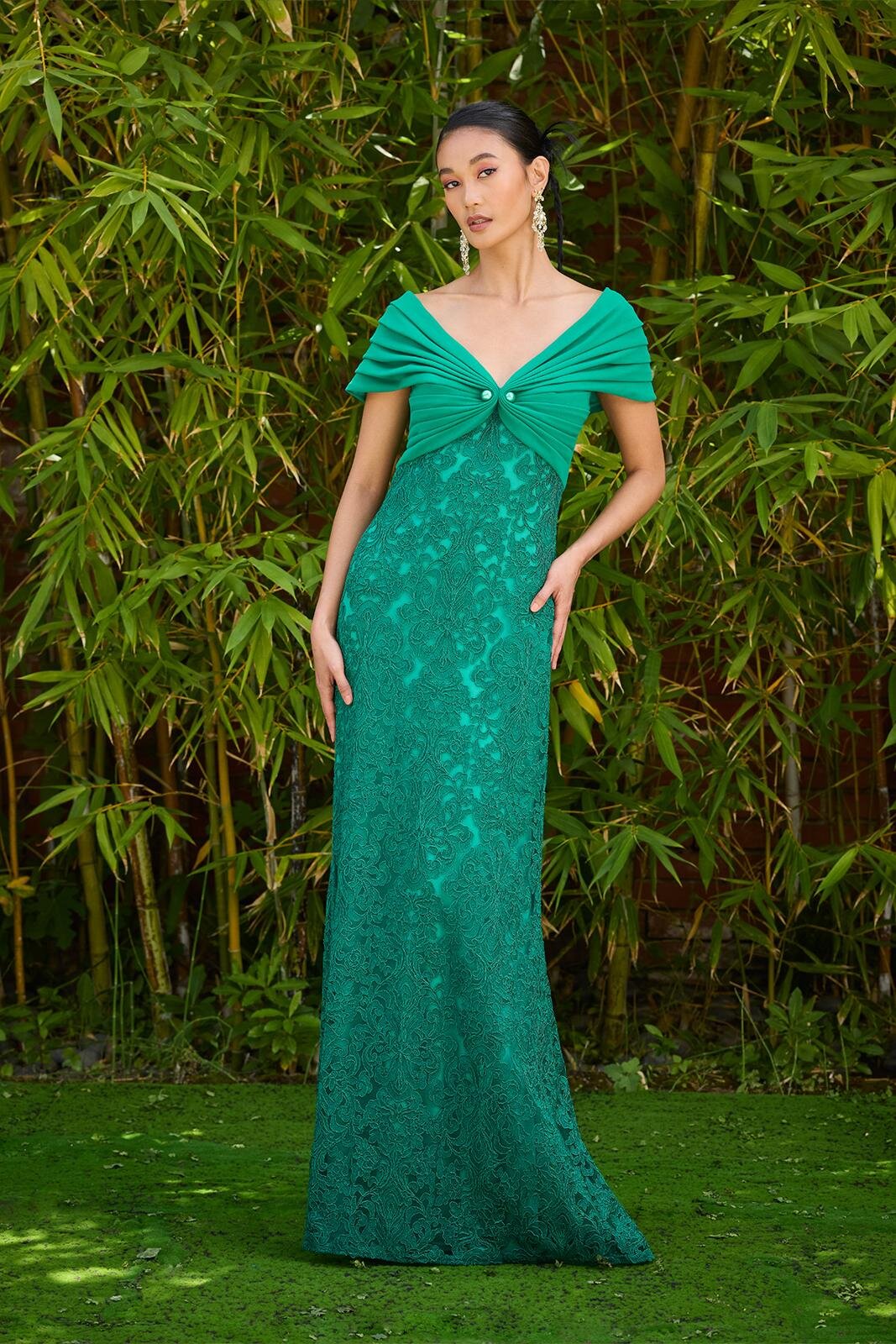 新品☆ TADASHI SHOJI サイズ8 緑色 TADASHI SHOJI タダシショウジ YOKEレースグリーンドレス | 結婚