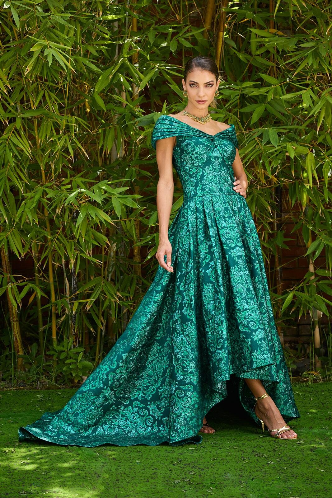 新品☆ TADASHI SHOJI サイズ8Ｐ 在庫商品］TADASHI SHOJI マーメイドラインロングドレス サイズ