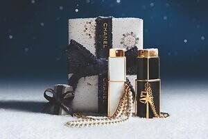 シャネル2025年クリスマスコフレ「シャネル N°5」“彗星チャーム付き”香水スプレー