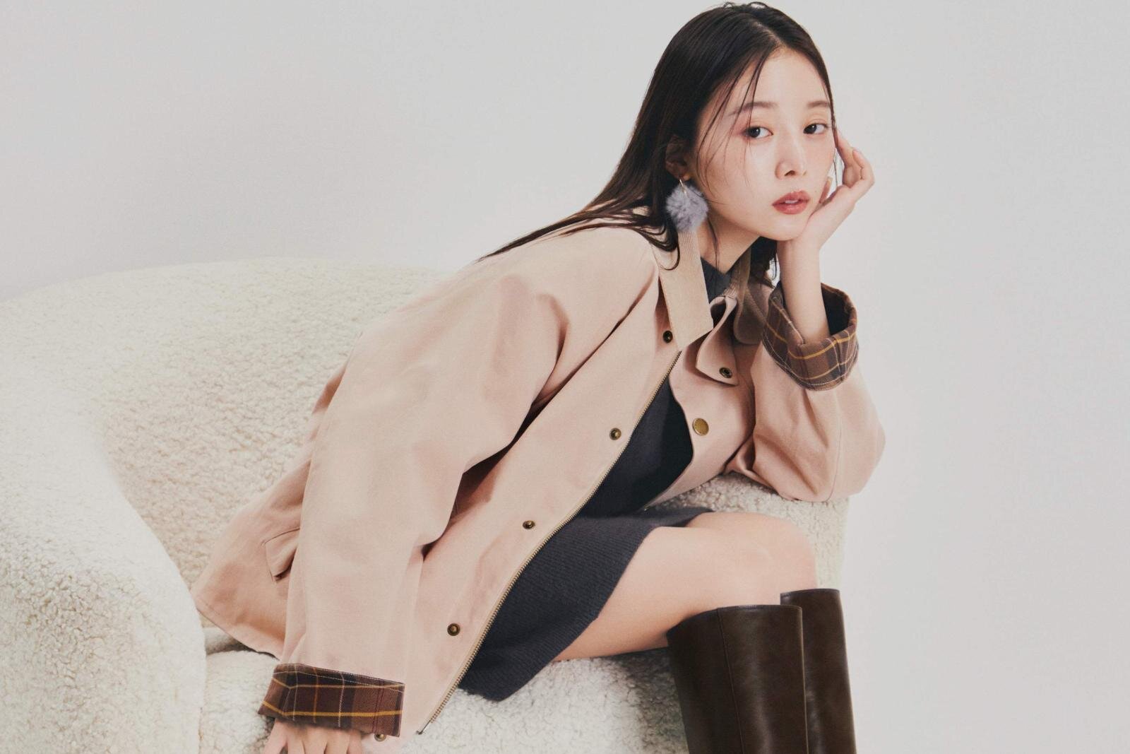 スナイデル×バブアー“コーデュロイ襟”ジャケット、ピンクやアイボリーの柔らかカラーで