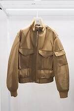 ハイク26年春夏の注目アイテム、“シルバーボタン煌めく”セーラーデニム＆シアー袖のブラウスなど｜写真2