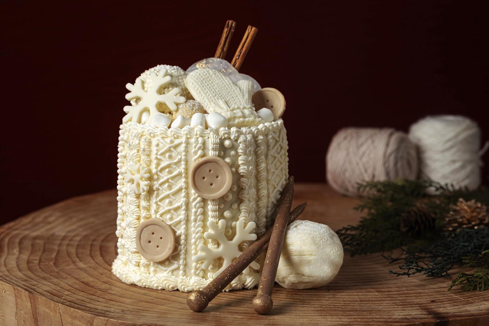 チョコ製ミトン付き“手編みニット風”クリスマスケーキ、ザ・プリンスギャラリー 東京紀尾井町から