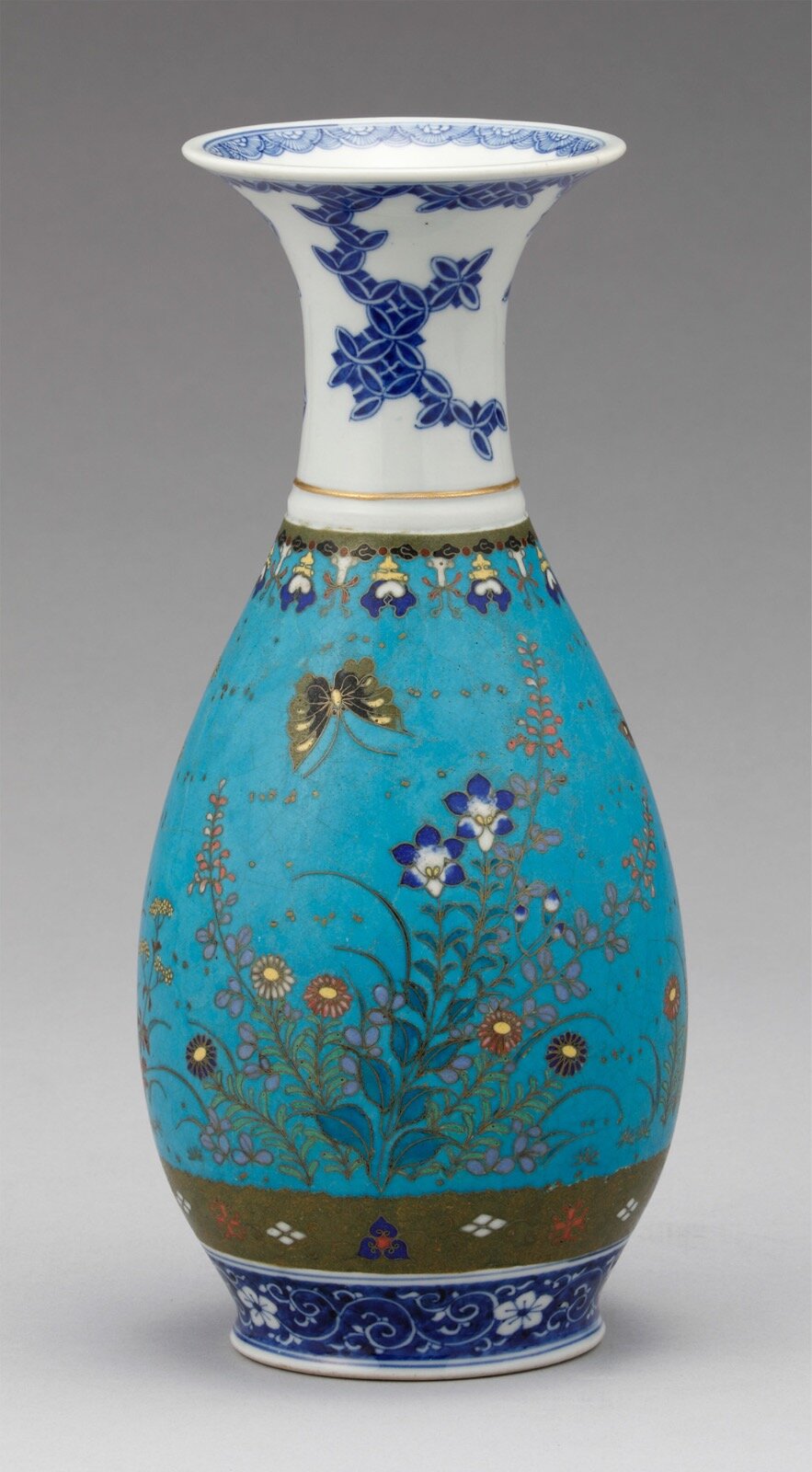 七宝会社 竹内忠兵衛 《染付磁胎七宝秋草蝶図花瓶》 明治5～20年(1872〜87年)頃