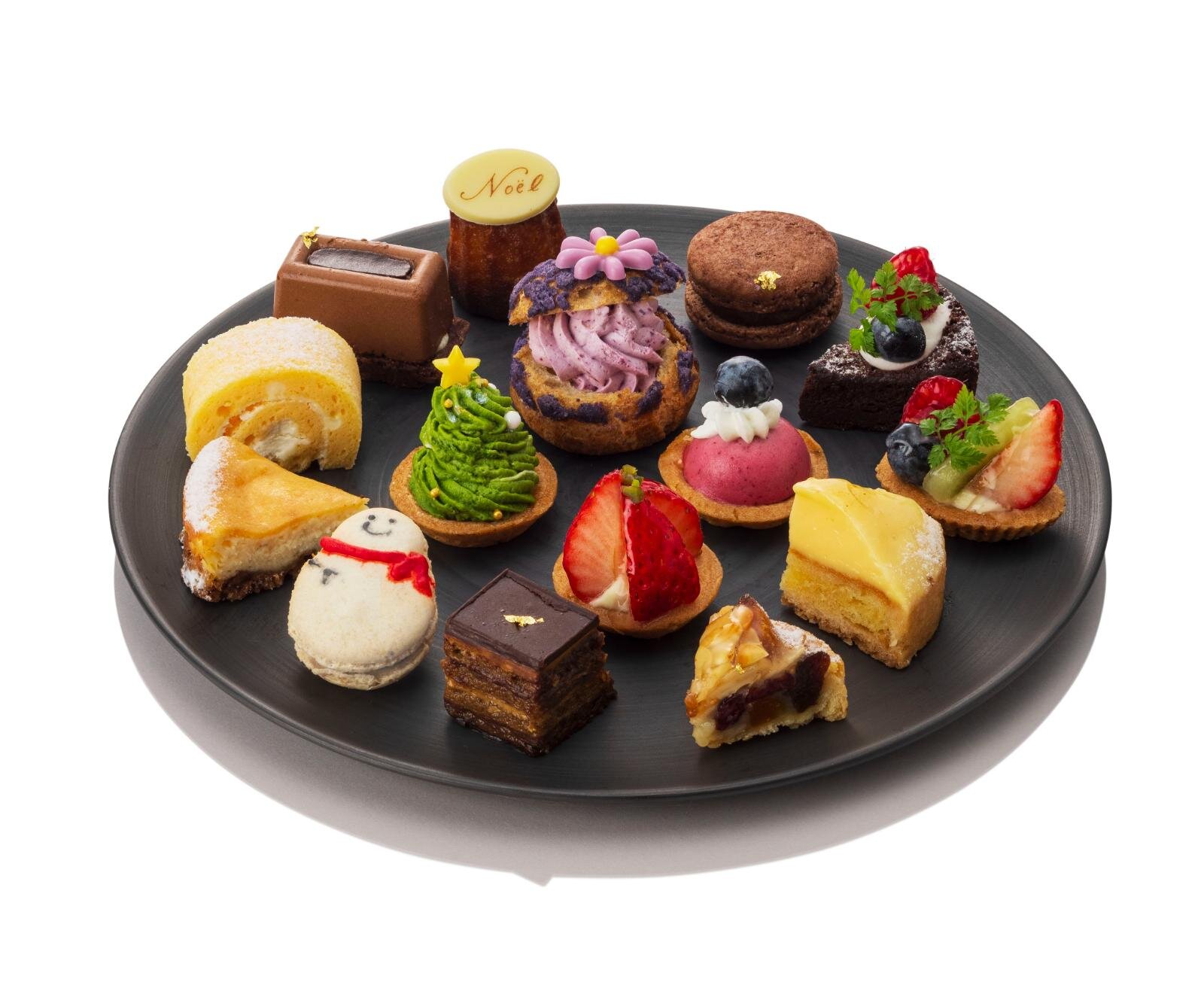 渋谷ヒカリエ ShinQs“おとぎ話”着想25年クリスマスケーキ、森のティーパーティー風や蝶型ケーキ｜写真11