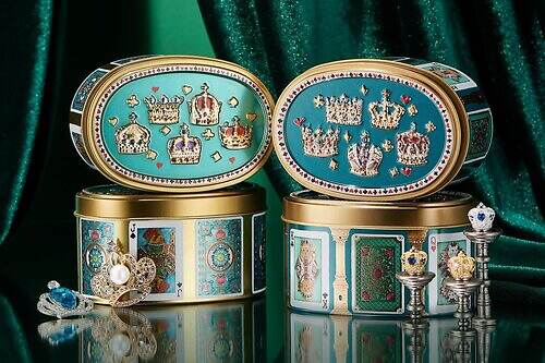 「ネコのトランプ缶2」宝石煌めく“王冠マグネット”入りココアクッキー缶、伊勢丹新宿店先行発売