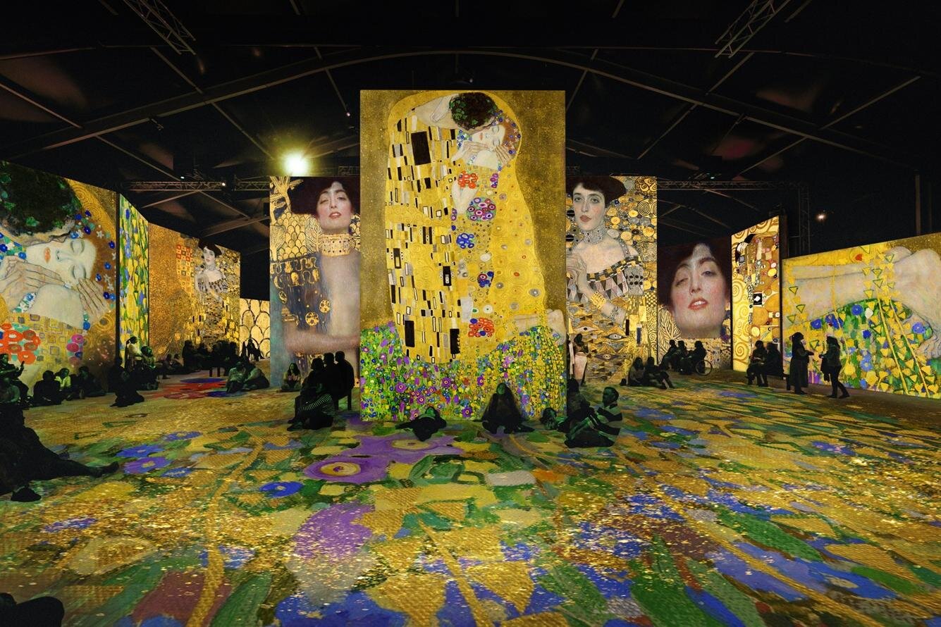 没入型展覧会「クリムト・アライブ」東京で、グスタフ・クリムト