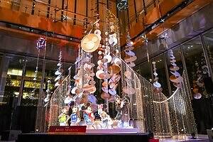 丸の内の25年クリスマス、ディズニー・アニメーション『アナ雪』『ズートピア2』など装飾｜写真3