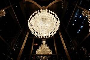 恵比寿ガーデンプレイス25年イルミネーション、世界最大級バカラシャンデリアやクリスマスマルシェ