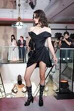 ヴィヴィアン・ウエストウッド青山旗艦店オープンを祝したミニショー、ブランドのDNAで溢れさせて｜写真18