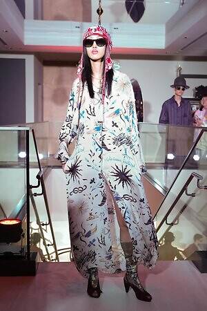 ヴィヴィアン・ウエストウッド青山旗艦店オープンを祝したミニショー、ブランドのDNAで溢れさせて|写真6