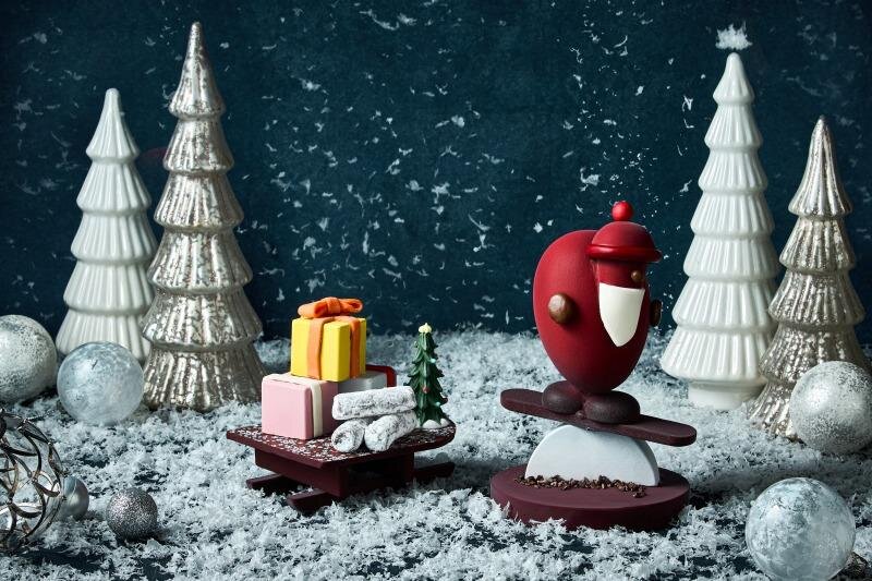 ザ・リッツ・カールトン東京の2025年クリスマスケーキ、“トナカイ型”ムースケーキ＆苺の定番ショート｜写真5
