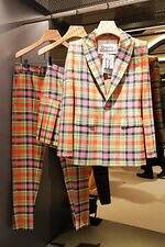 ヴィヴィアン・ウエストウッド、“ヴィーナス”主役の西洋絵画風ショルダーバッグ＆ねじれラブジャケット｜写真21