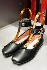 ヴィヴィアン・ウエストウッド、“ヴィーナス”主役の西洋絵画風ショルダーバッグ＆ねじれラブジャケット｜写真15