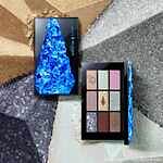 シュウ ウエムラ×FFXIVの25年クリスマスコスメ、“マザークリスタル”煌めくアイパレ＆リップなど｜写真2