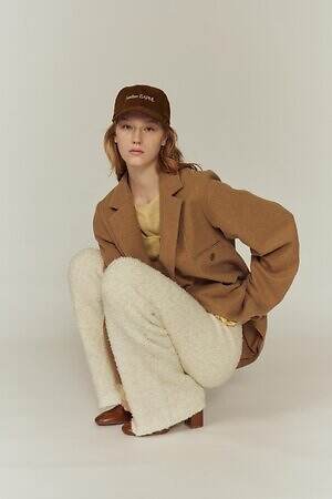 エフィ(Èaphi) 2025-26年秋冬ウィメンズコレクション  - 写真1