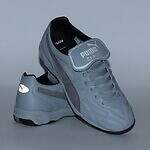 プーマ×アトモス“サッカースパイク”着想の革製メンズスニーカー、ロゴ入りシュータン取り外しOK｜写真9